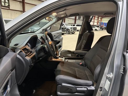 Used 2023 Honda Ridgeline Sport image 13