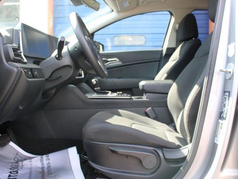 Used 2024 Kia Sportage LX image 14