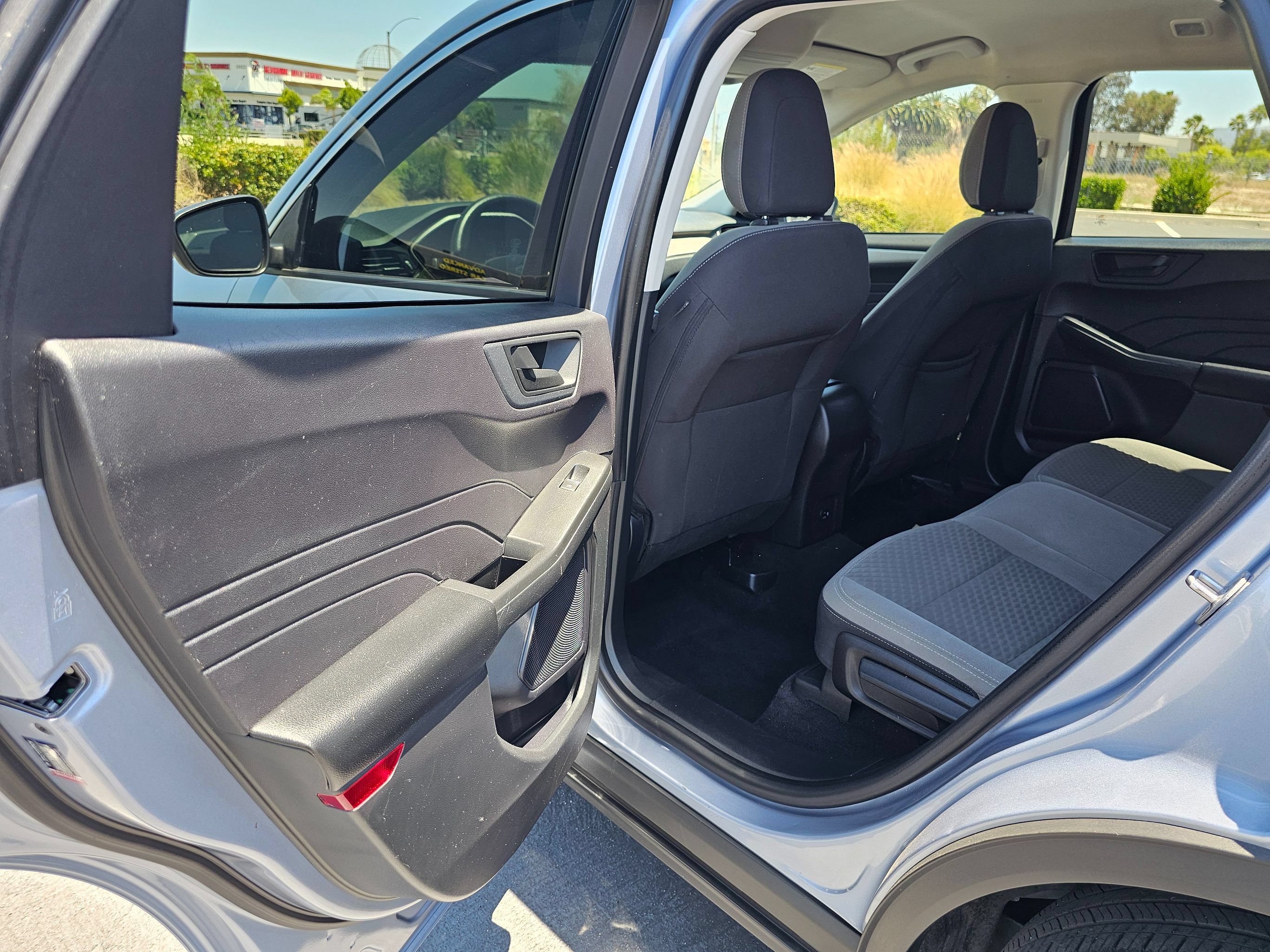 Used 2022 Ford Escape SE FWD image 17
