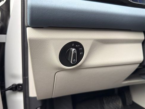 New 2026 Volkswagen Jetta SE image 15