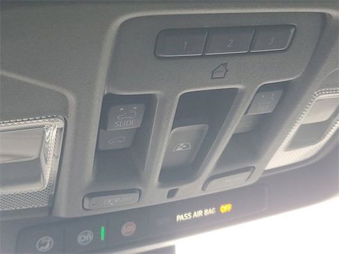 Used 2021 GMC Sierra 2500 Denali w/ Denali Ultimate Package image 31