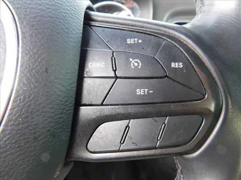 Used 2023 Dodge Charger SXT image 14