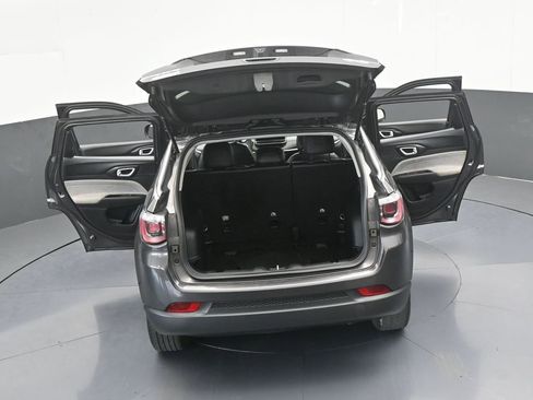 Used 2022 Jeep Compass Latitude image 68