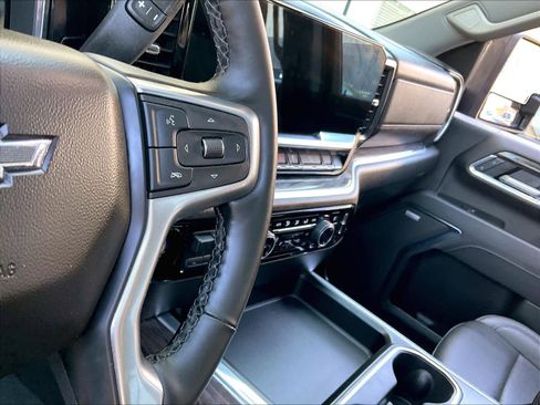 Used 2025 Chevrolet Silverado 2500 LTZ w/ Trail Boss Package AWD/4WD image 24