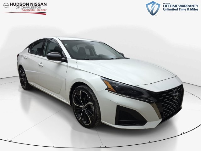 Used 2025 Nissan Altima 2.5 SR FWD 360° Tour