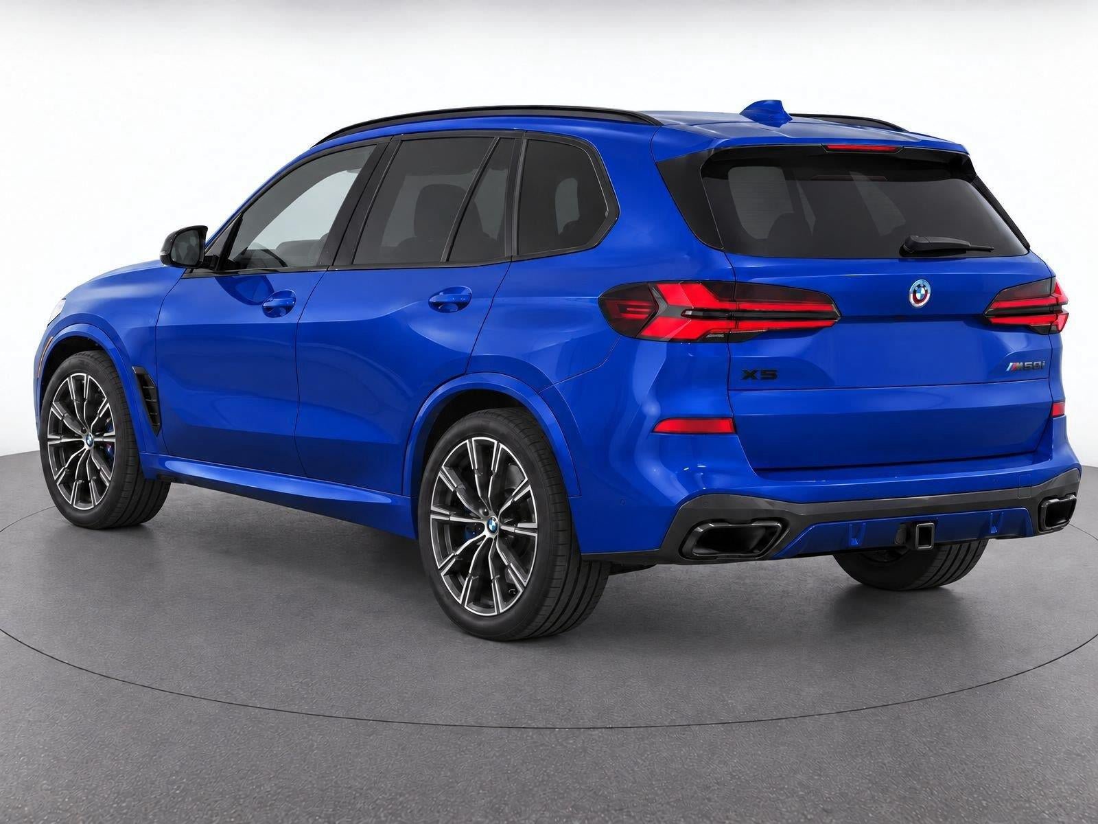 Used 2024 BMW X5 M60i w/ Climate Comfort Package AWD/4WD image 4