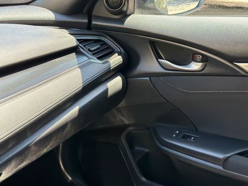 Used 2020 Honda Civic EX image 30