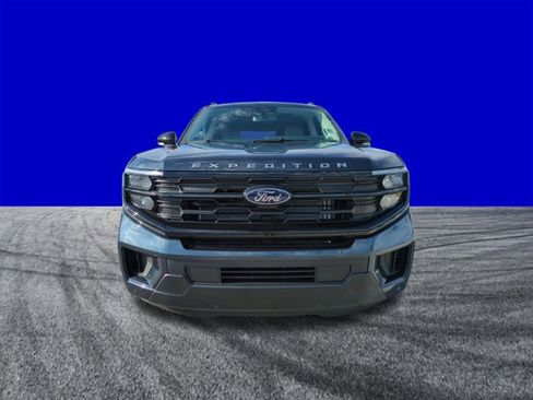 New 2026 Ford Expedition Active image 9