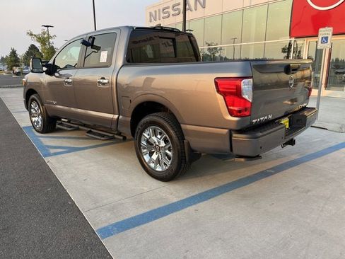 Certified 2024 Nissan Titan SV w/ SV Convenience Package image 6