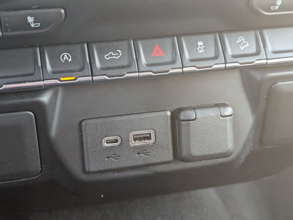 Used 2021 GMC Sierra 1500 SLE AWD/4WD image 22