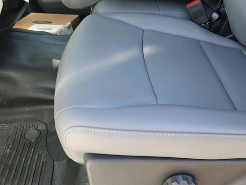 New 2024 Ford F550 4x4 Regular Cab Super Duty image 19