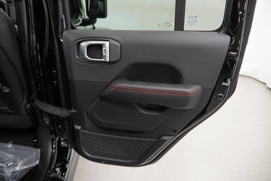 New 2026 Jeep Wrangler Unlimited Rubicon AWD/4WD image 32