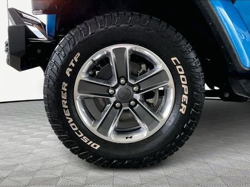 Used 2022 Jeep Wrangler Unlimited Sahara image 21