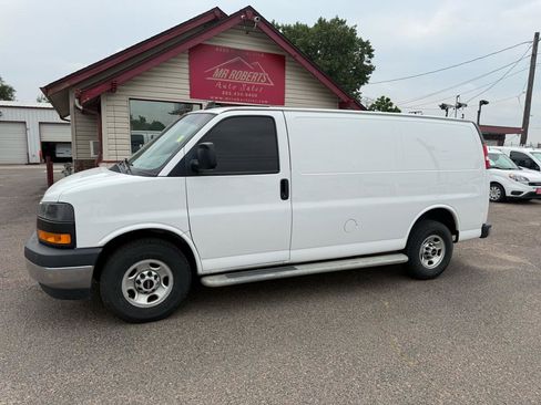 Used 2020 GMC Savana 2500 w/ Driver Convenience Package RWD image 5
