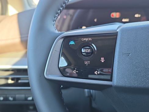 New 2026 Nissan Murano Platinum image 17