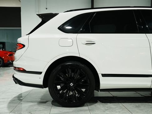 Used 2022 Bentley Bentayga Speed image 10