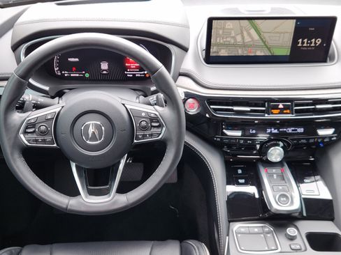 Used 2023 Acura MDX SH-AWD w/ Advance Package image 26