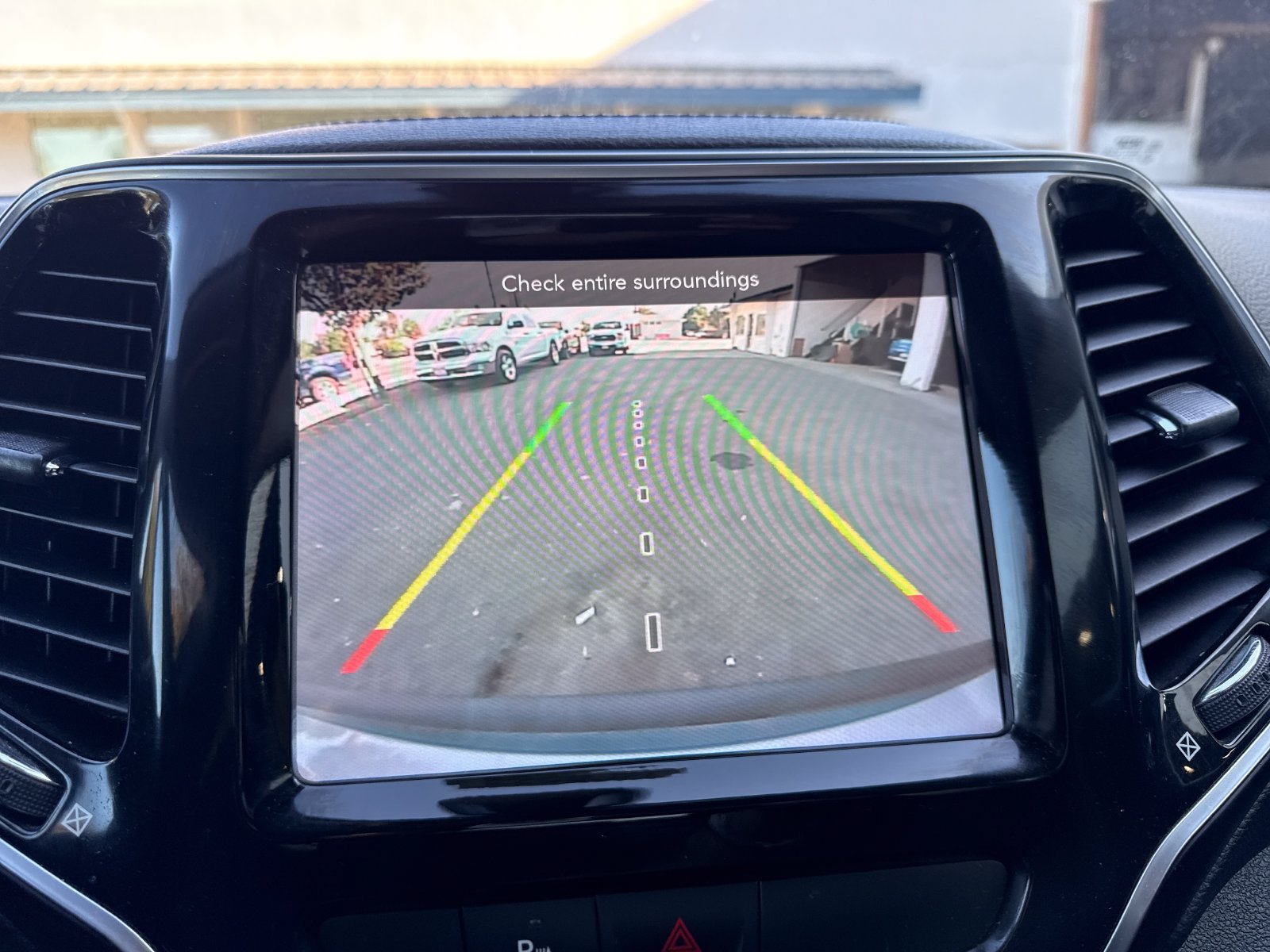 Used 2020 Jeep Cherokee Limited FWD image 20