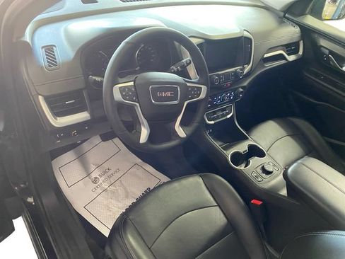 Used 2024 GMC Terrain SLT AWD/4WD image 12
