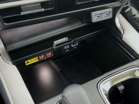 Certified 2025 Lexus RX 350 F Sport w/ Convenience Package image 15