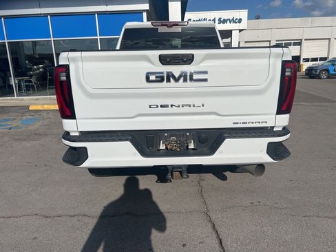 Used 2024 GMC Sierra 2500 Denali Ultimate image 5