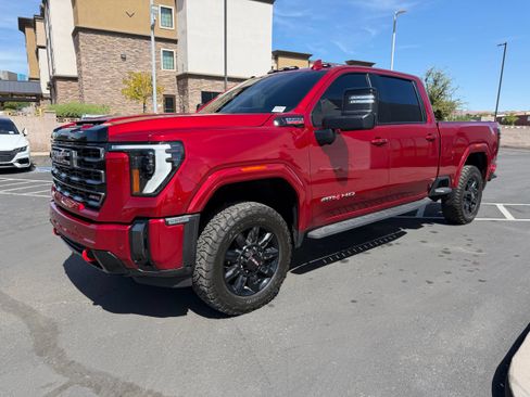 Used 2024 GMC Sierra 2500 AT4 w/ AT4 Premium Plus Package AWD/4WD image 13