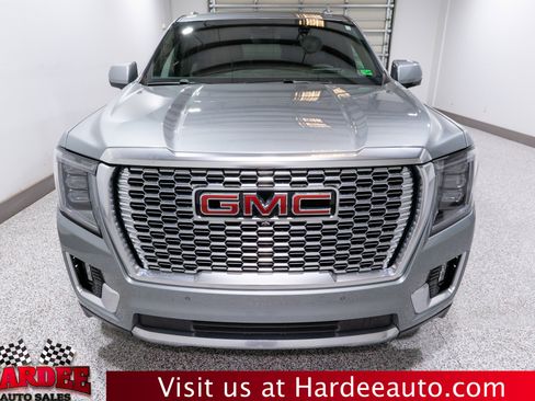 Used 2024 GMC Yukon Denali w/ Denali Reserve Package image 7