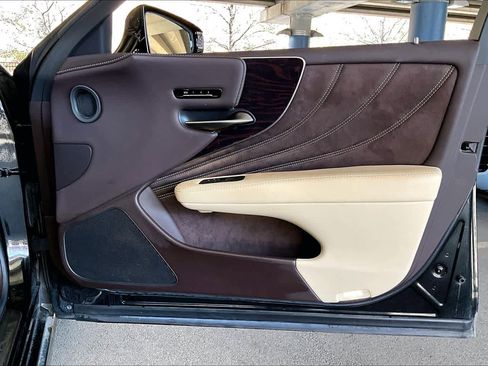 Used 2019 Lexus LS 500 image 22