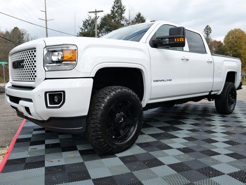 Used 2016 GMC Sierra 2500 Denali w/ Duramax Plus Package image 89