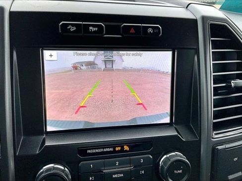 Used 2019 Ford F150 XLT w/ Trailer Tow Package image 15