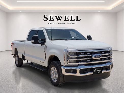 New 2026 Ford F250 XLT w/ XLT Premium Package AWD/4WD image 2