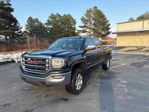 Used 2017 GMC Sierra 1500 SLT w/ Suspension Package, Off-Road image 48