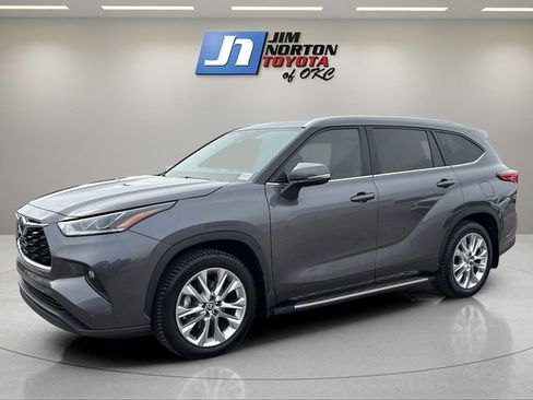 Used 2022 Toyota Highlander Limited FWD image 1