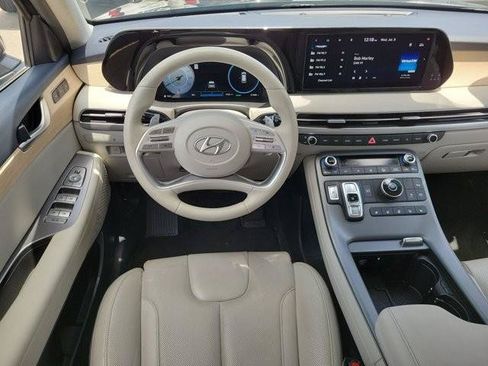 Certified 2024 Hyundai Palisade Limited FWD image 14