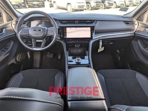 New 2026 Jeep Grand Cherokee Altitude AWD/4WD image 25