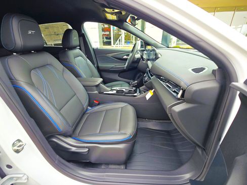 New 2026 Buick Envista Sport Touring w/ Convenience I Package image 17