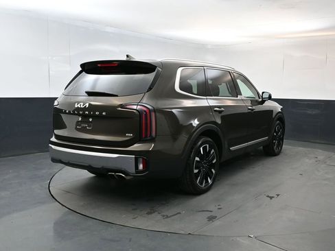 Used 2023 Kia Telluride SX AWD/4WD image 5