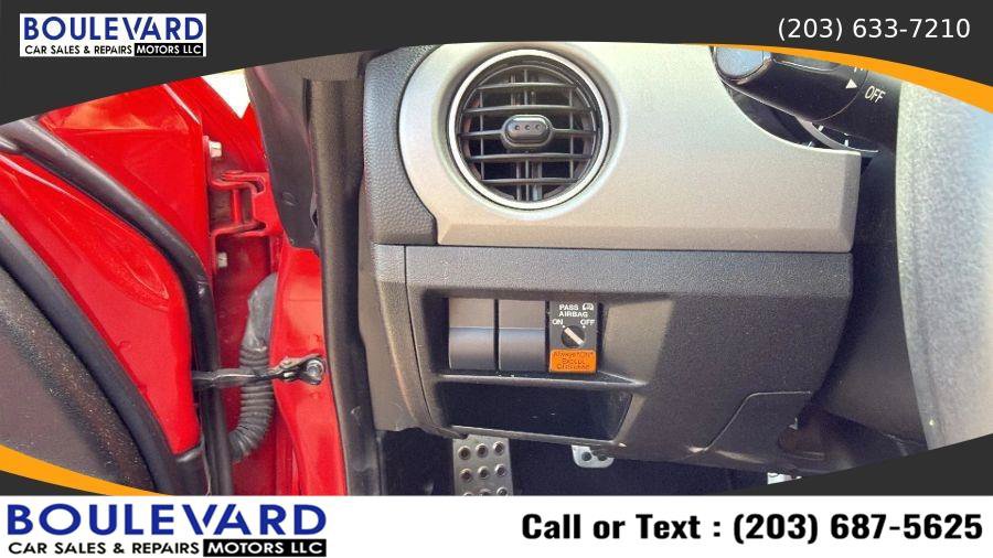 Used 2010 MAZDA MX-5 Miata Sport RWD image 20