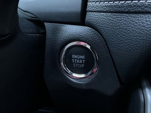 Used 2025 Toyota RAV4 XLE image 29