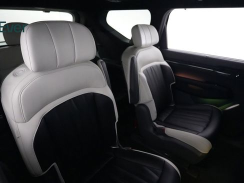 Used 2024 Kia EV9 GT-Line image 5