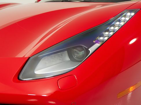 Certified 2018 Ferrari 488 Spider RWD image 12