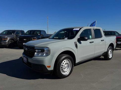 Certified 2024 Ford Maverick XL image 1