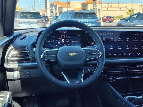 New 2026 Chevrolet Traverse LT w/ LPO, Floor Liner Package FWD image 7