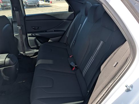 Certified 2025 Hyundai Elantra SEL image 13