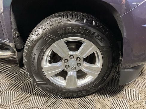 Used 2018 Chevrolet Colorado Z71 w/ Centennial Edition image 36