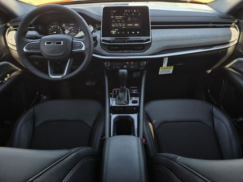 New 2026 Jeep Compass Latitude image 13