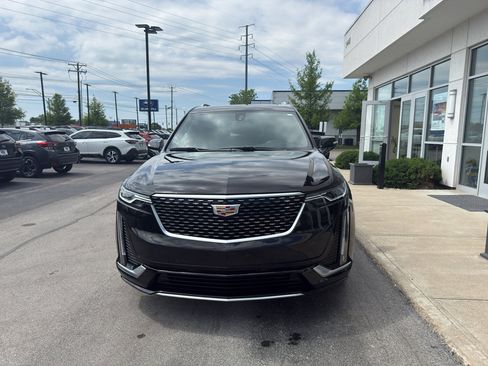 Used 2024 Cadillac XT6 Luxury w/ LPO, Floor Liner Package AWD/4WD image 8