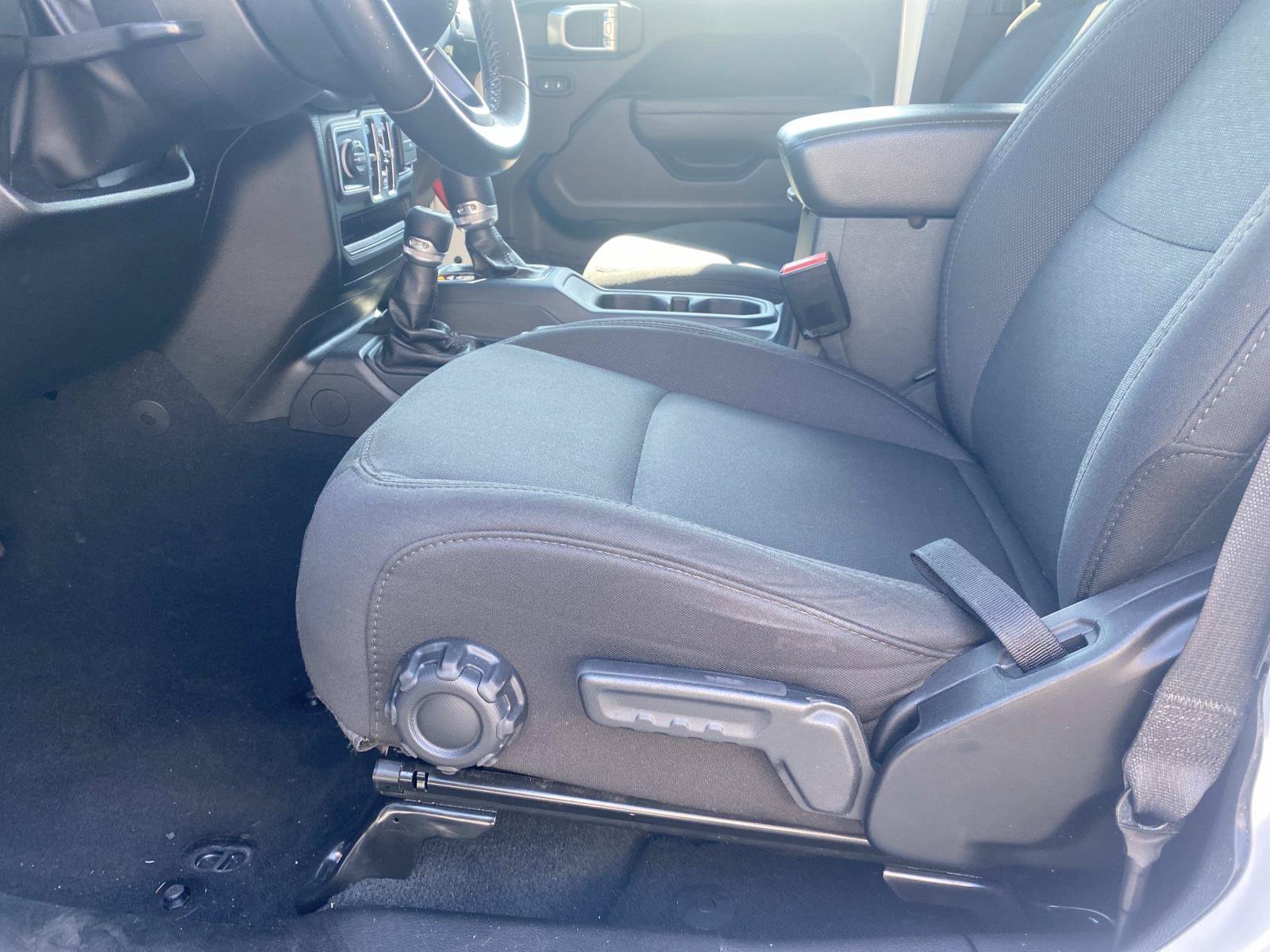 Used 2022 Jeep Gladiator Sport AWD/4WD image 20