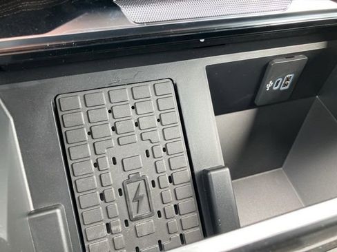 New 2025 Ford F250 Platinum image 32