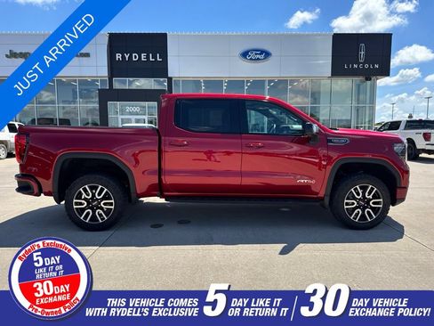 Used 2023 GMC Sierra 1500 AT4 w/ Technology Package AWD/4WD image 2